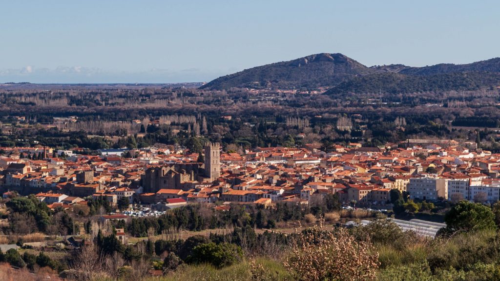 Panorama sur Ille sur Têt et l'église Saint Étienne