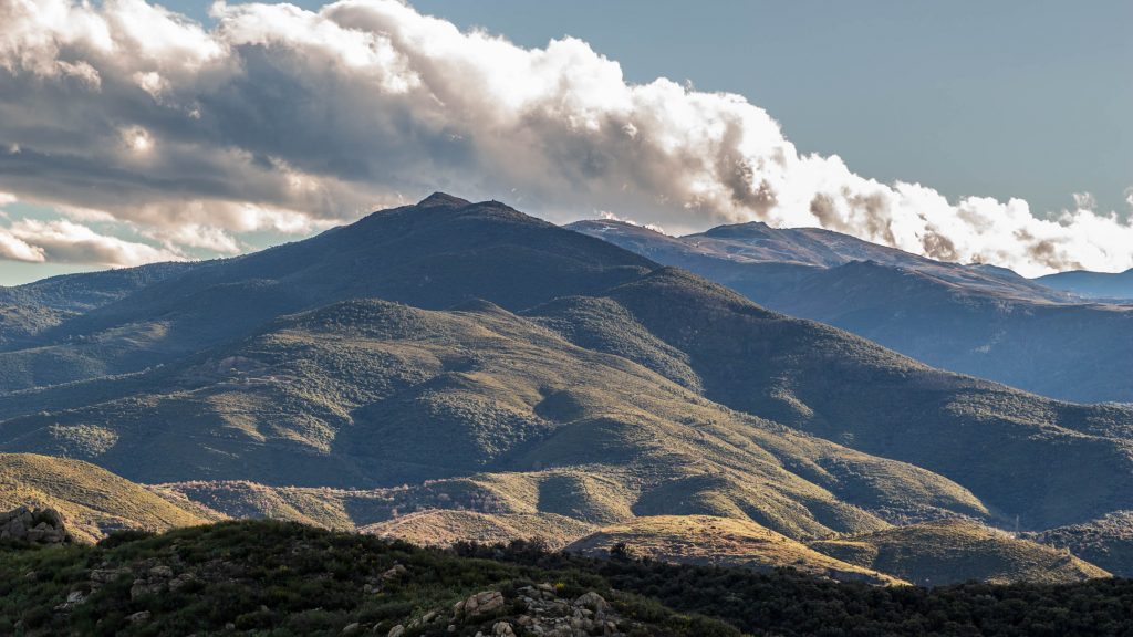 sur les contreforts du Massif du Cangou
